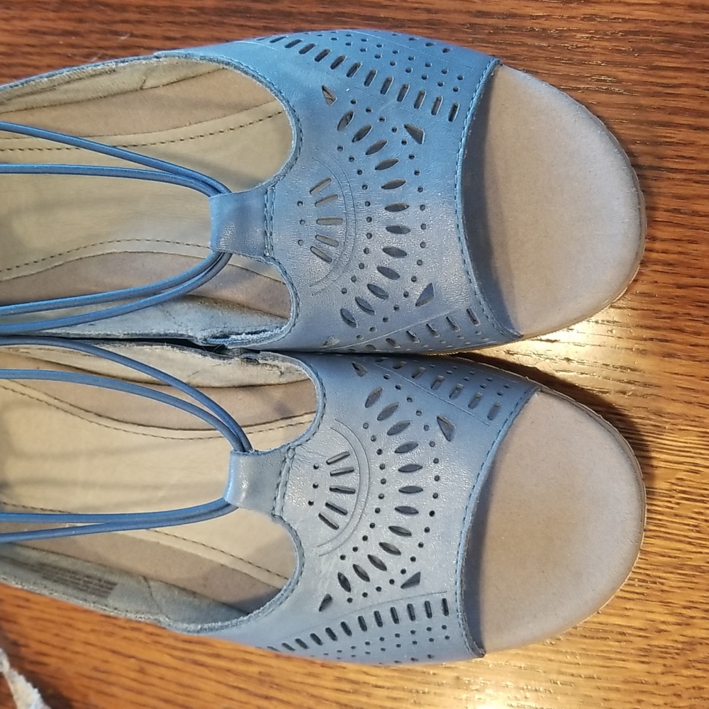 Earth shoes - Picture 2 of 8